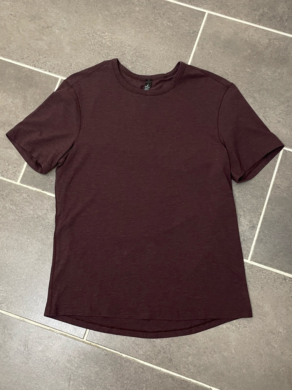 Lululemon 5 Year Basic Tee size Medium